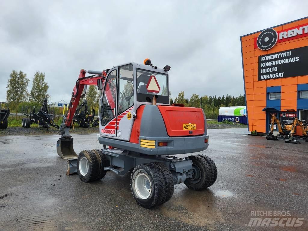 Neuson 6502 WD Excavatoare cu roti