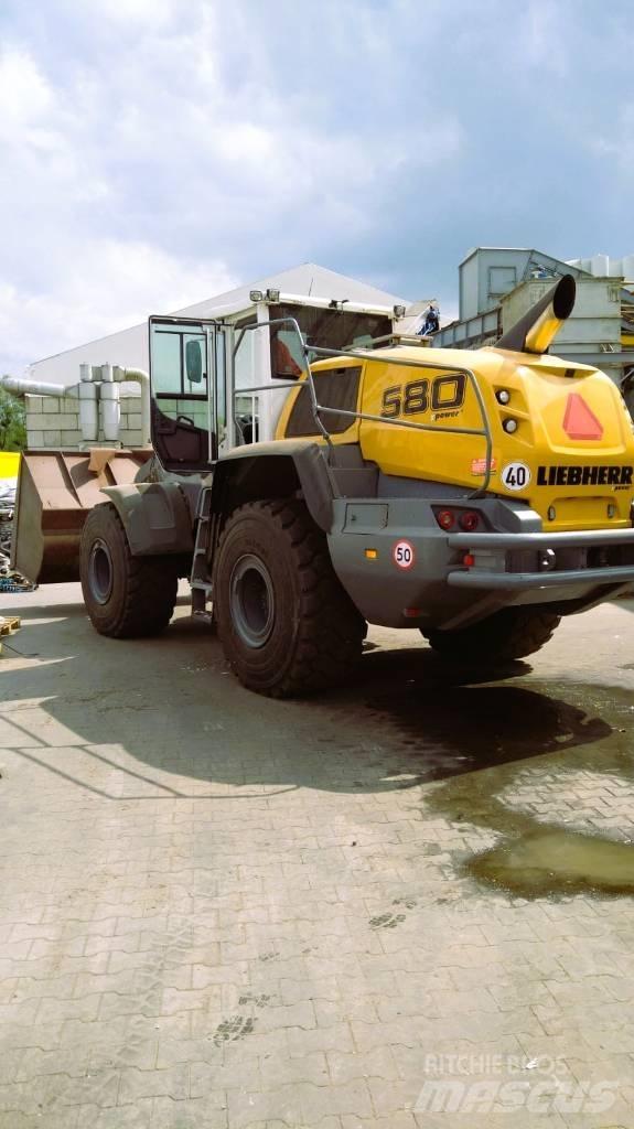 Liebherr L 580 Incarcator pe pneuri