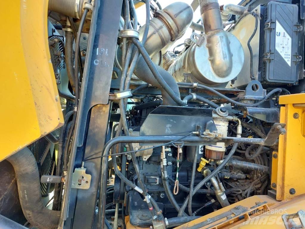 Hyundai HL 955 Incarcator pe pneuri
