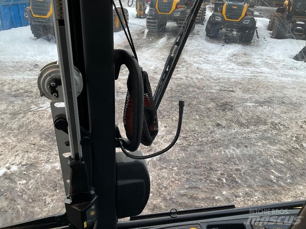 Ponsse Ergo 8W Combine forestiere