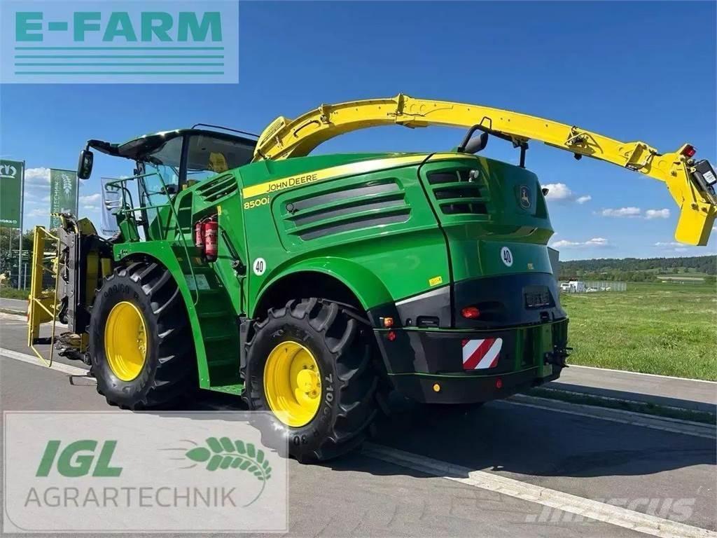 John Deere 8500i Forajere cu autopropulsare