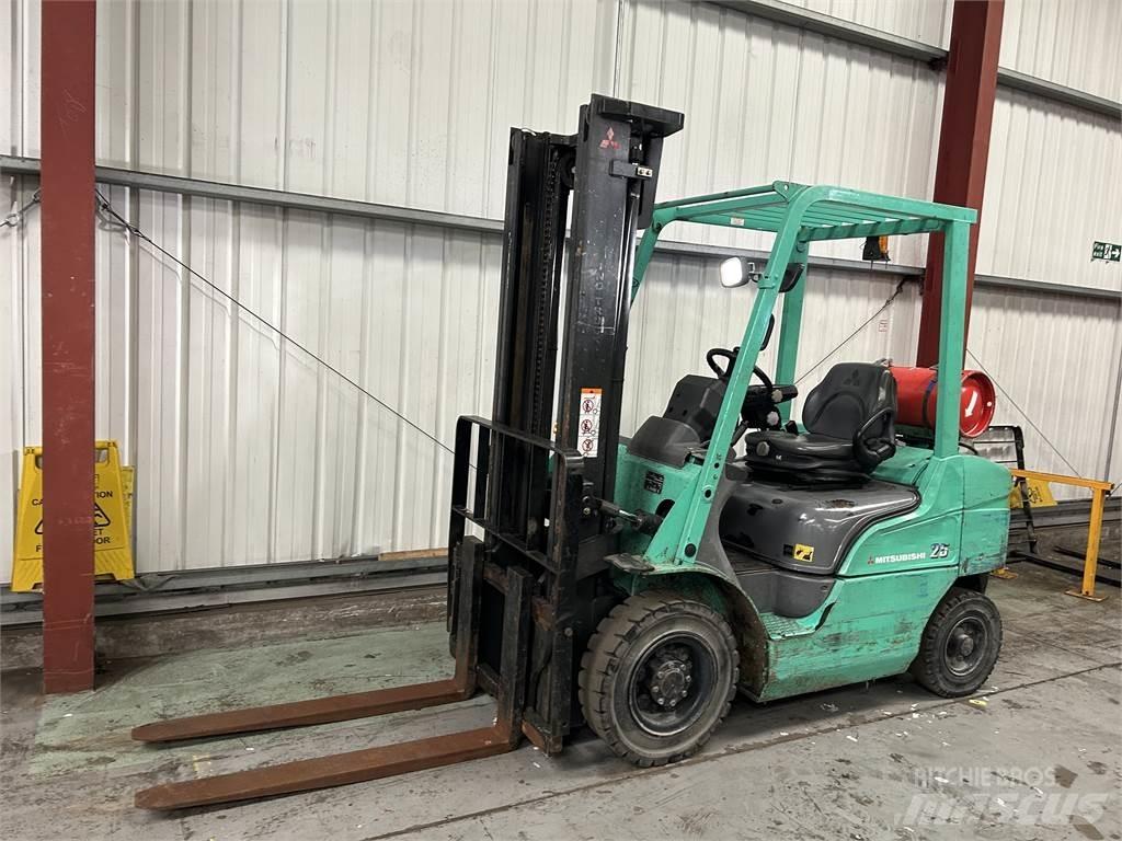 Mitsubishi FG25NT Stivuitor GPL