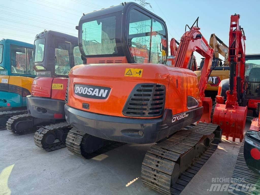 Doosan DX 60 Mini excavatoare < 7t