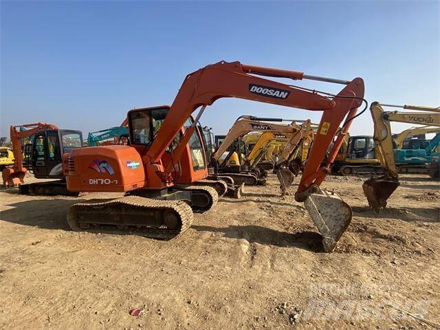 Doosan DH70-7 Mini excavatoare < 7t