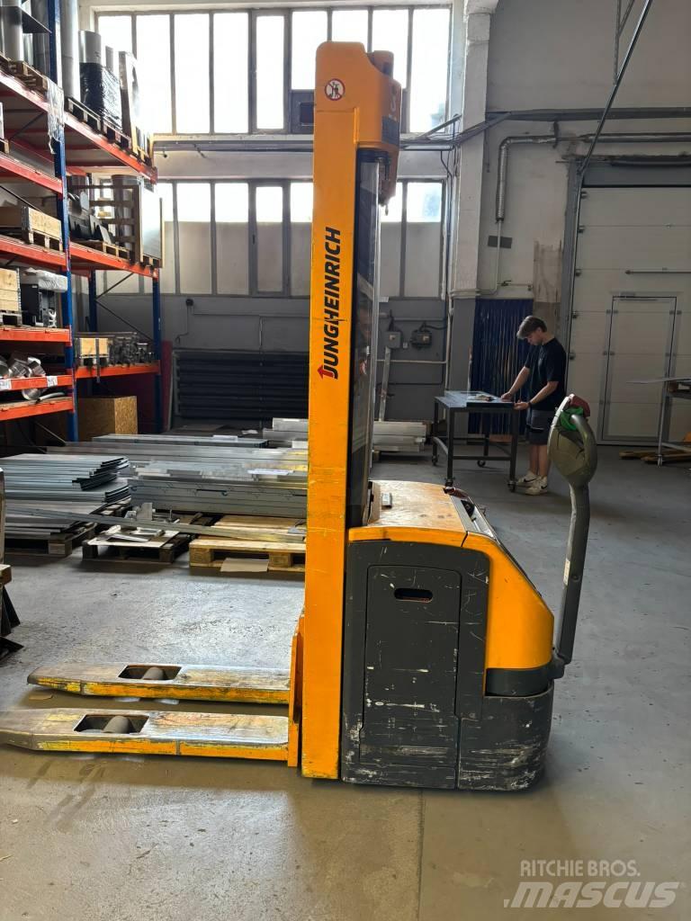 Jungheinrich EJC216 Transpaleta manuala