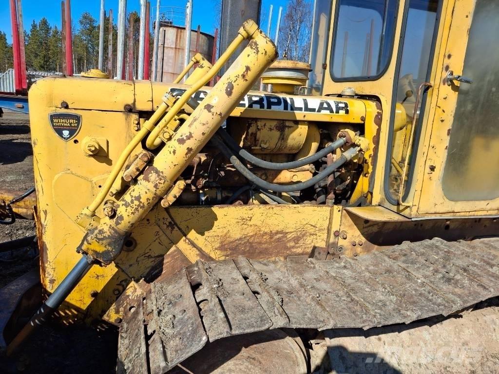 CAT D 4 D Buldozere pe senile