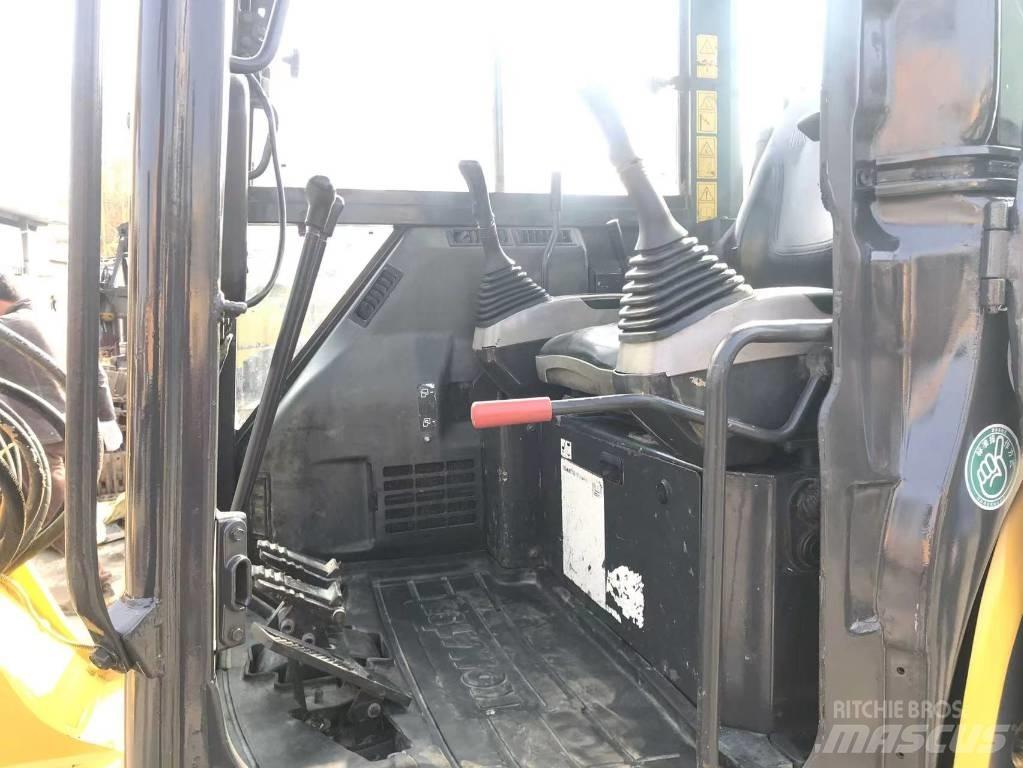 Komatsu PC 55 Excavatoare pe șenile

