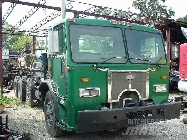 Peterbilt 320 Camion cabina sasiu