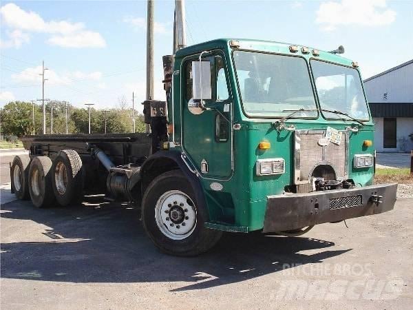 Peterbilt 320 Camion cabina sasiu