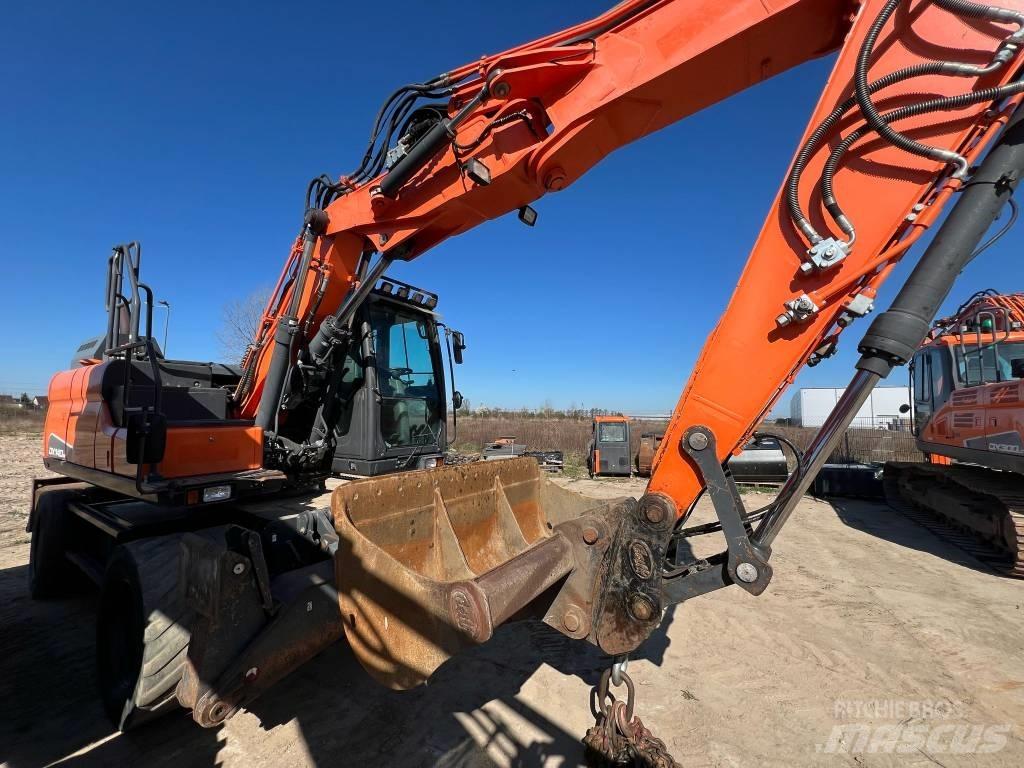 Doosan DX140W-5 Excavatoare cu roti