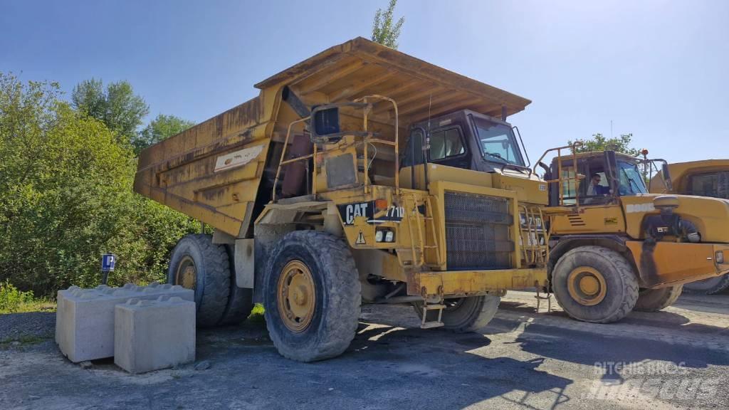 CAT 771D Camioane cu basculante rigide