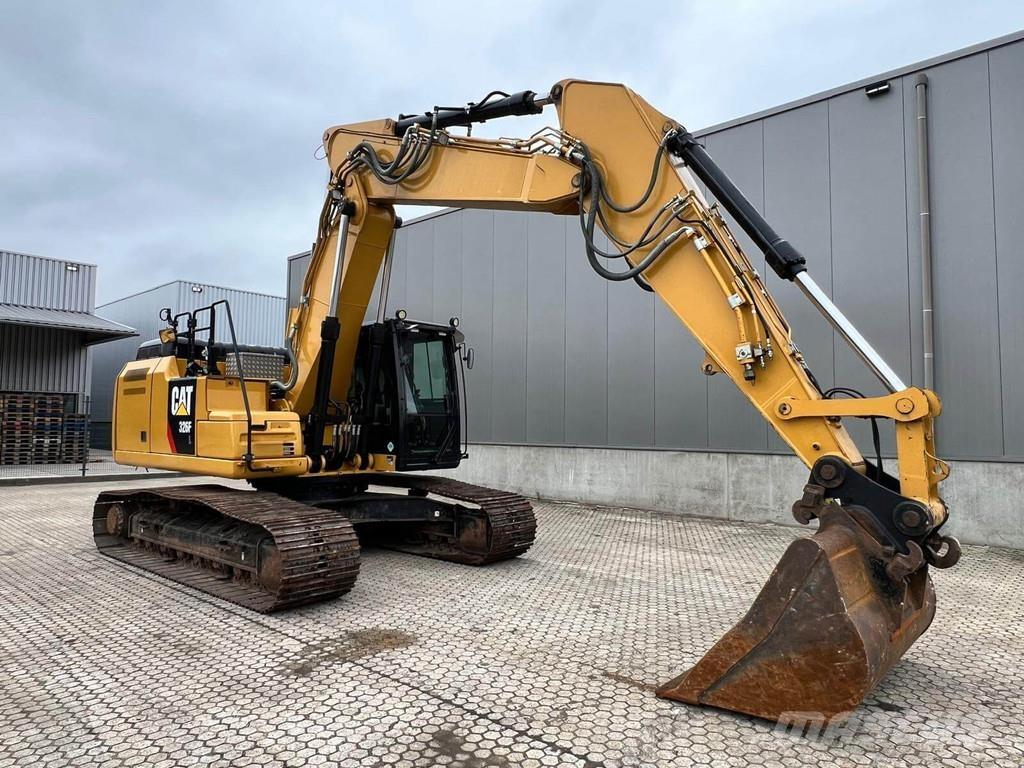 CAT 326F + GPS Excavatoare pe șenile
