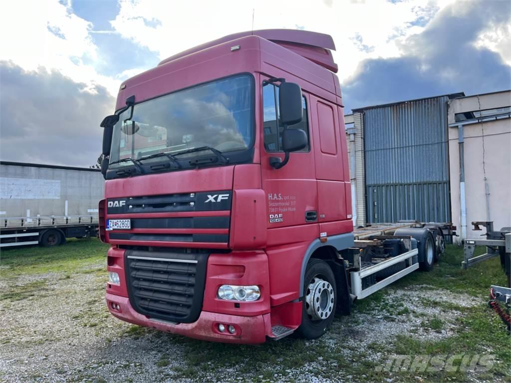 DAF XF 105.410 6X2 Camioane platforma/prelata