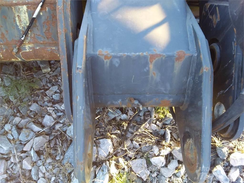 John Deere 210 Macarale pentru culegatoare