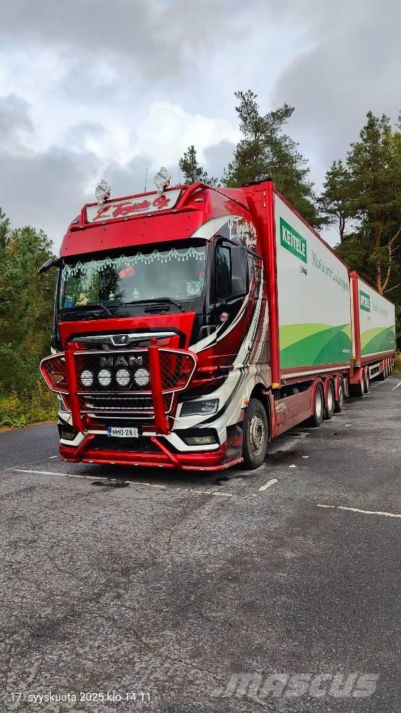 MAN TGX 15.2 Camion transport aschii