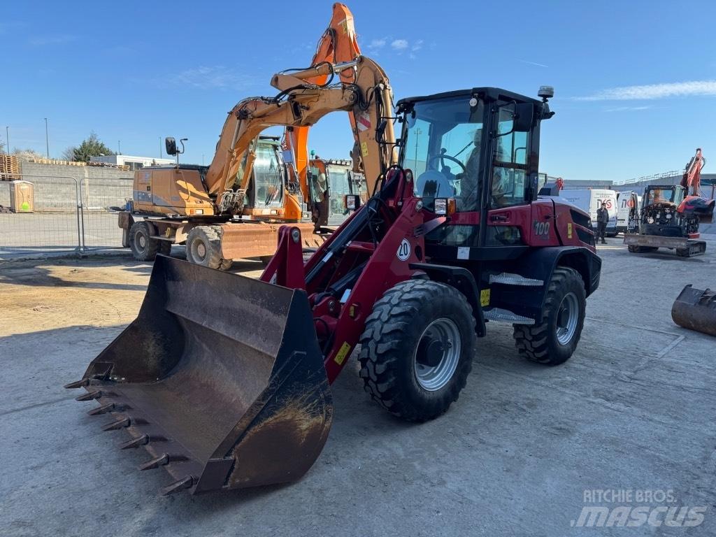 Yanmar V100 (00778) Incarcator pe pneuri