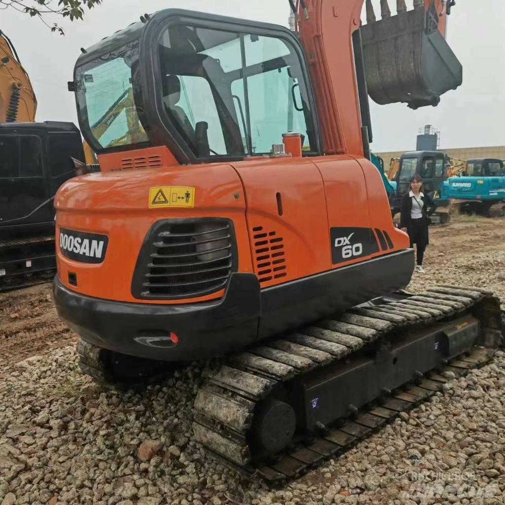 Doosan DX60 Mini excavatoare < 7t