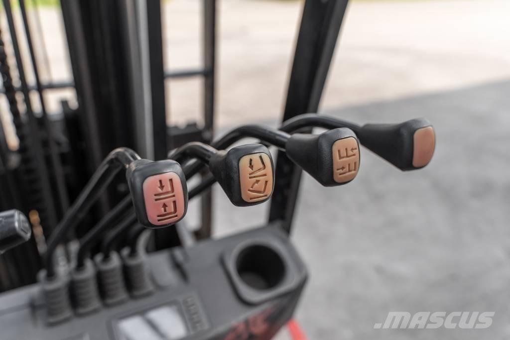 Manitou MI 30 D Stivuitor diesel