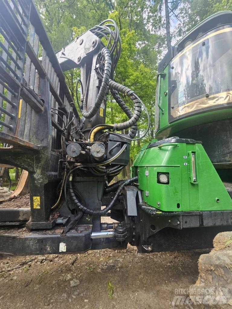 John Deere 1510 E Transportoare