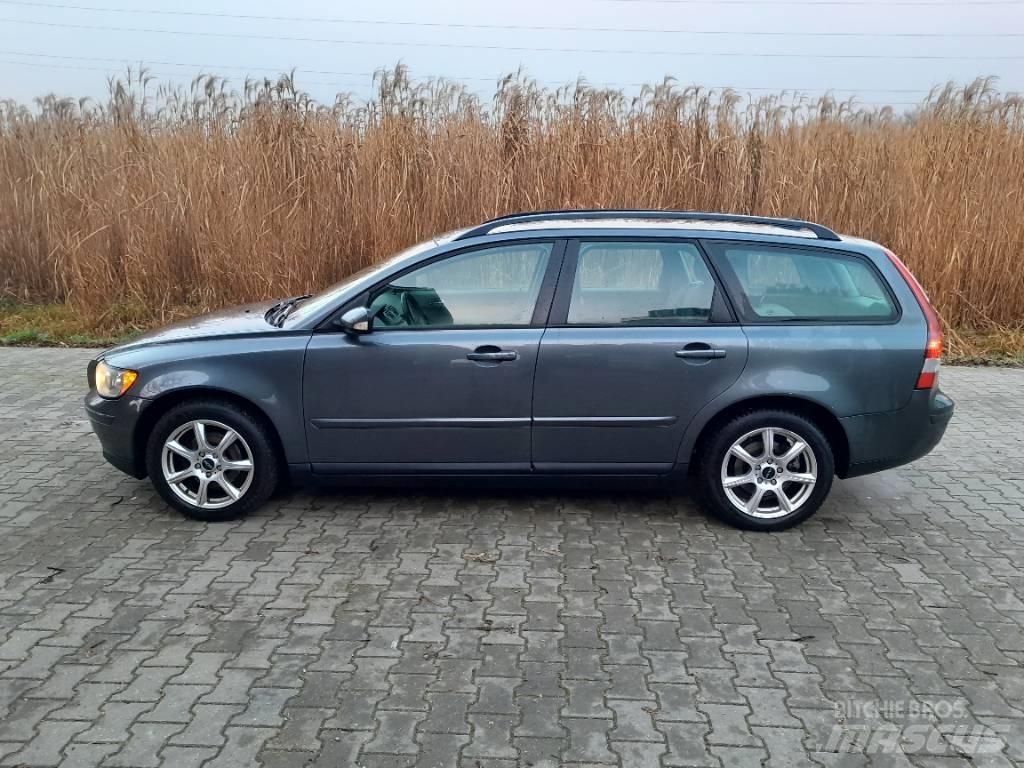 Volvo 1.6 D momentum Masini