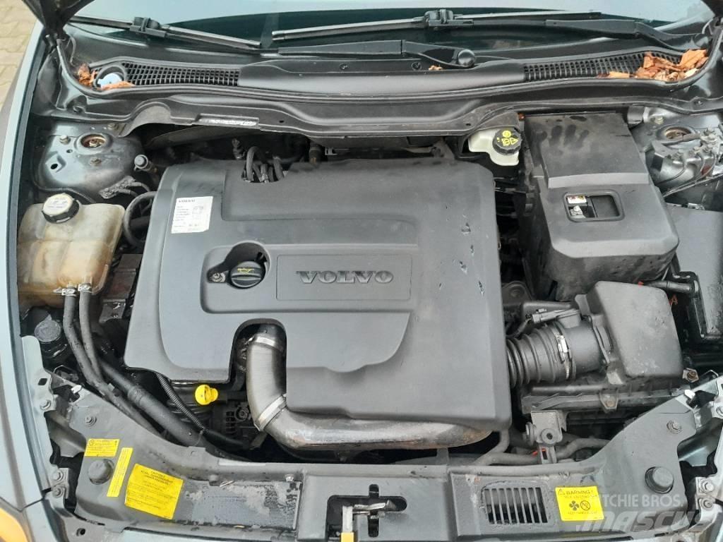 Volvo 1.6 D momentum Masini