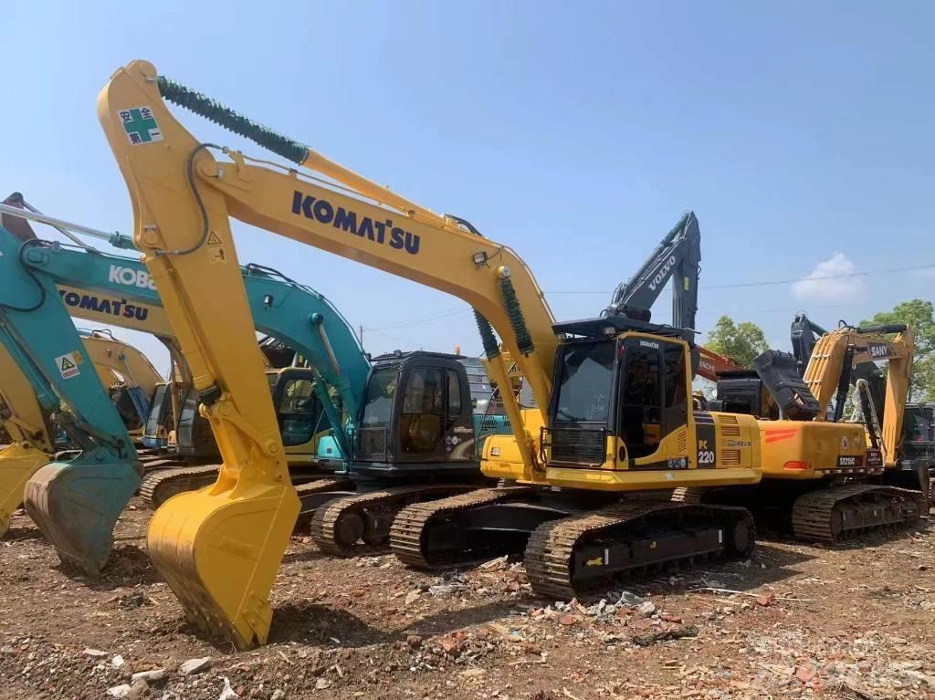 Komatsu PC 200-8 Excavatoare 7t - 12t