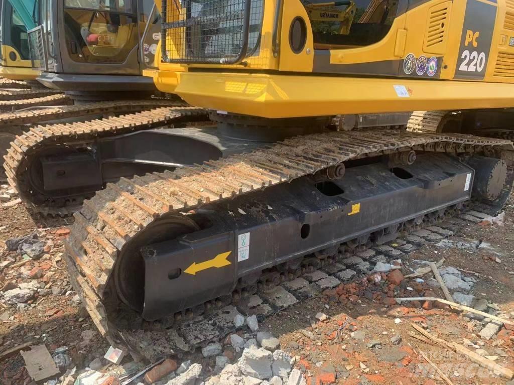 Komatsu PC 200-8 Excavatoare 7t - 12t