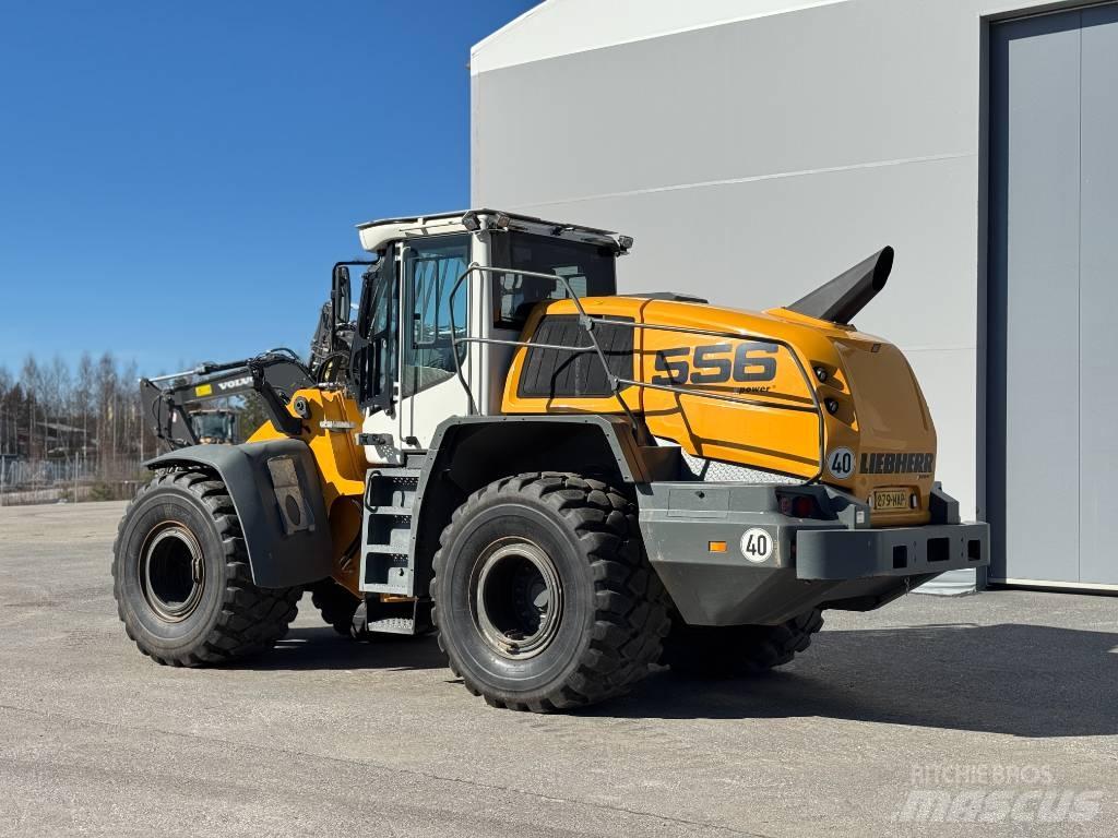 Liebherr L 556 Incarcator pe pneuri