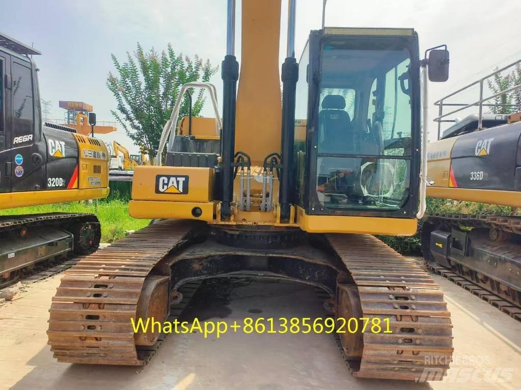 CAT 320 Excavatoare pe șenile

