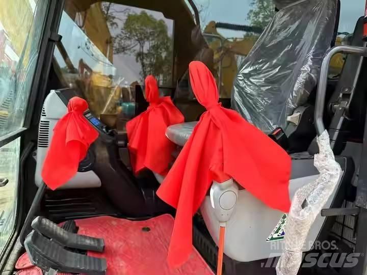 Komatsu PC240 Excavatoare pe șenile
