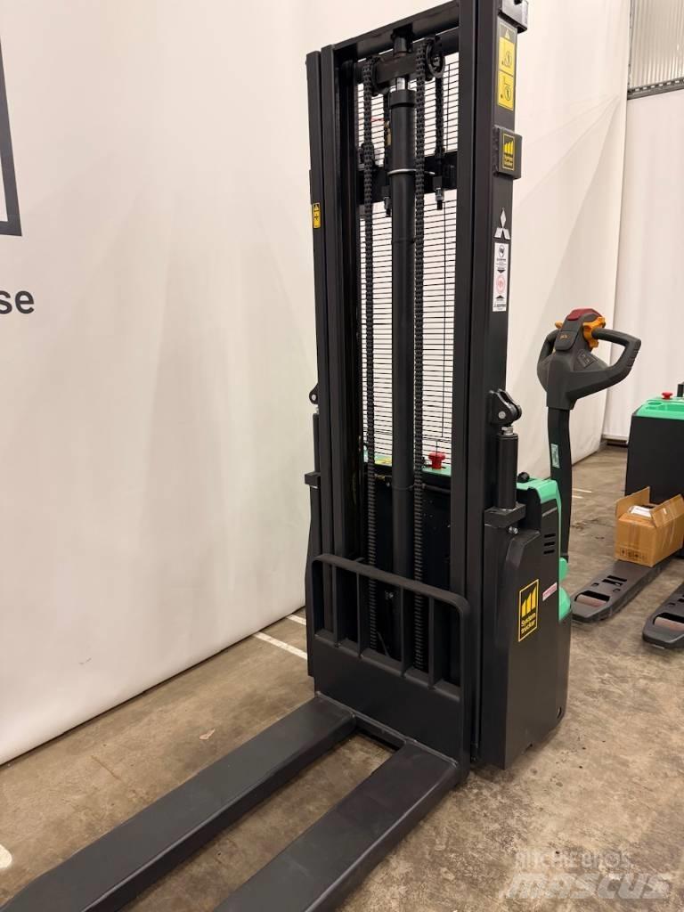 Mitsubishi SBP12QLDI Transpaleta manuala