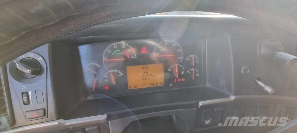 Volvo FM 12 Camion cu carlig de ridicare