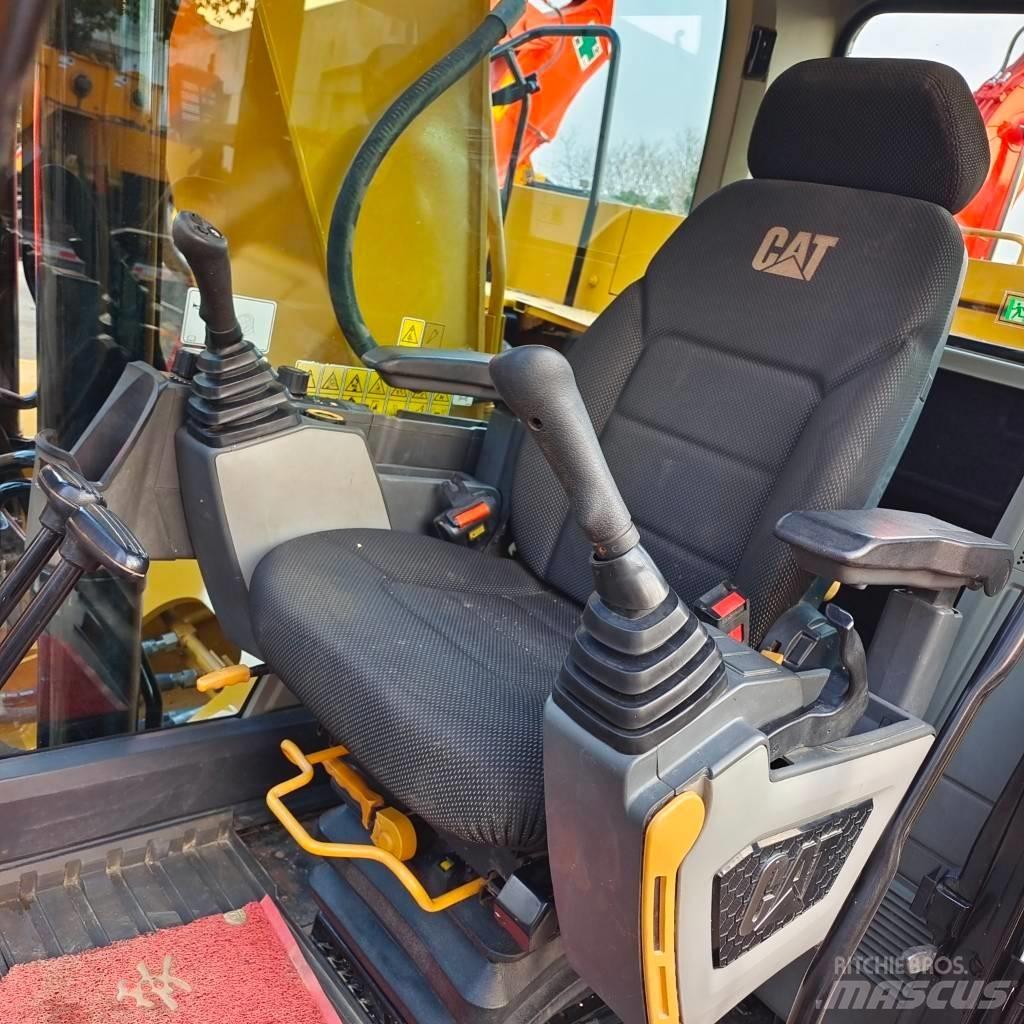 CAT 320GC Excavatoare pe șenile
