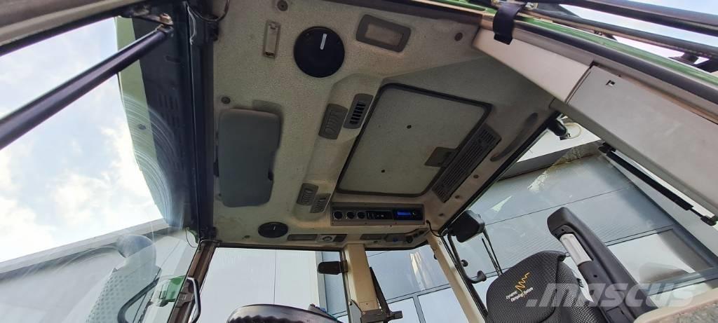 Fendt 820 Vario TMS Tractoare