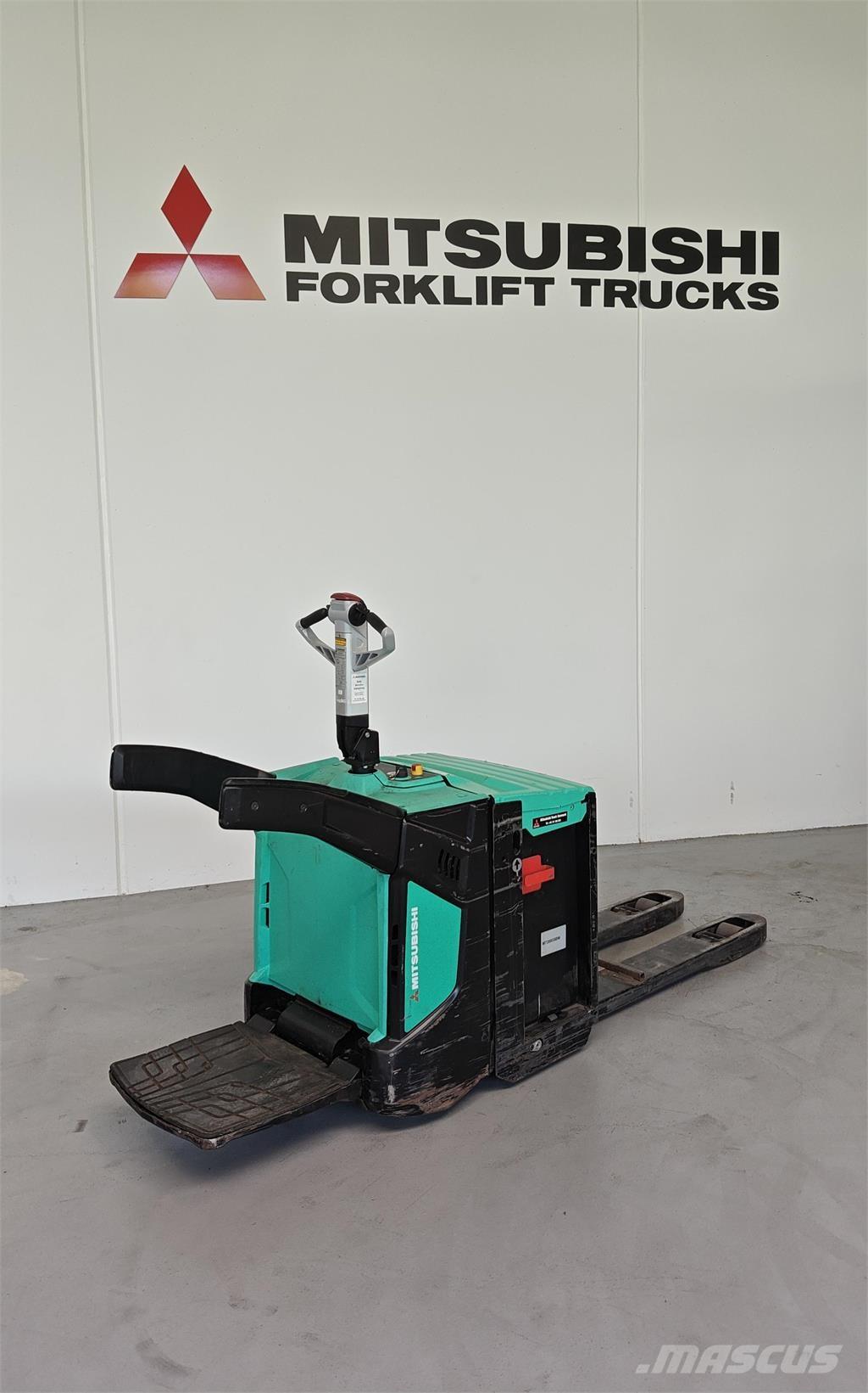 Mitsubishi PBV20N2 Camioane cu platforma