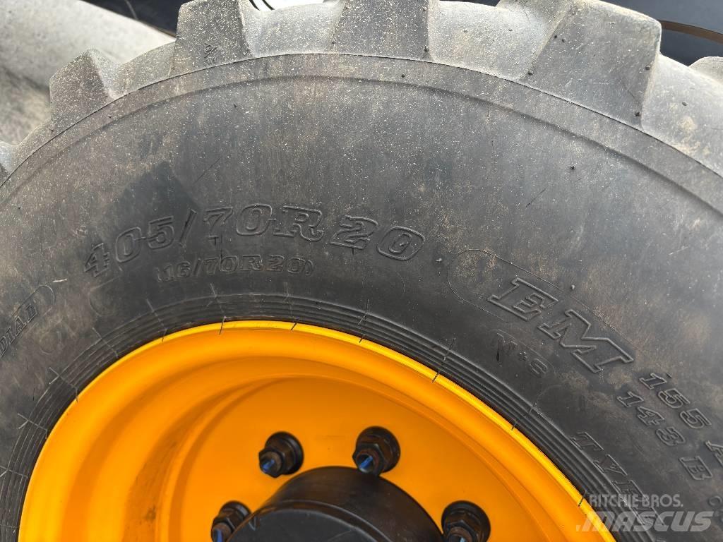 JCB 409 Incarcator pe pneuri