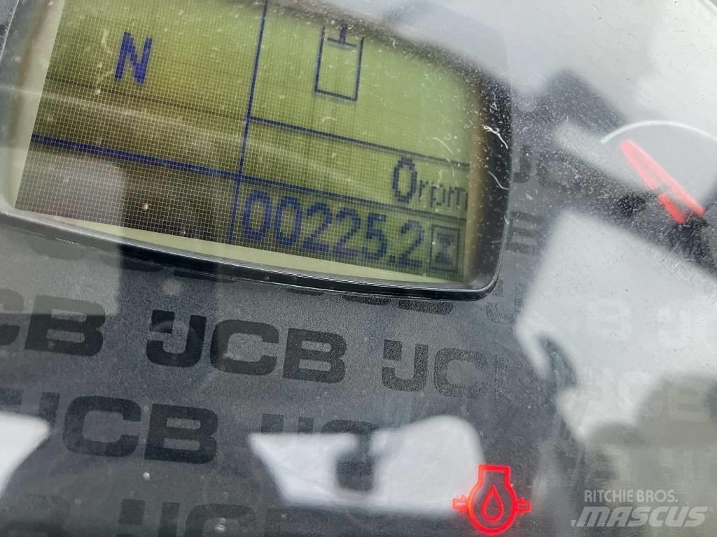 JCB 409 Incarcator pe pneuri
