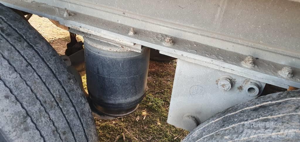 Lecitrailer D1317 Semi-remorca speciala