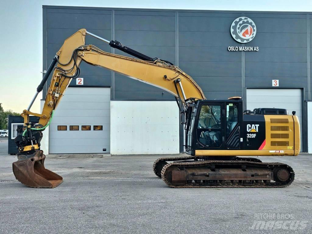 CAT 320 FL Excavatoare pe șenile
