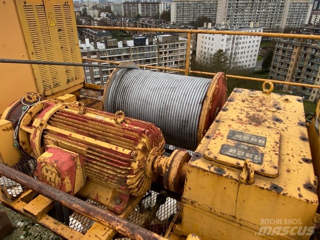 Liebherr 290 HC Macarale turn