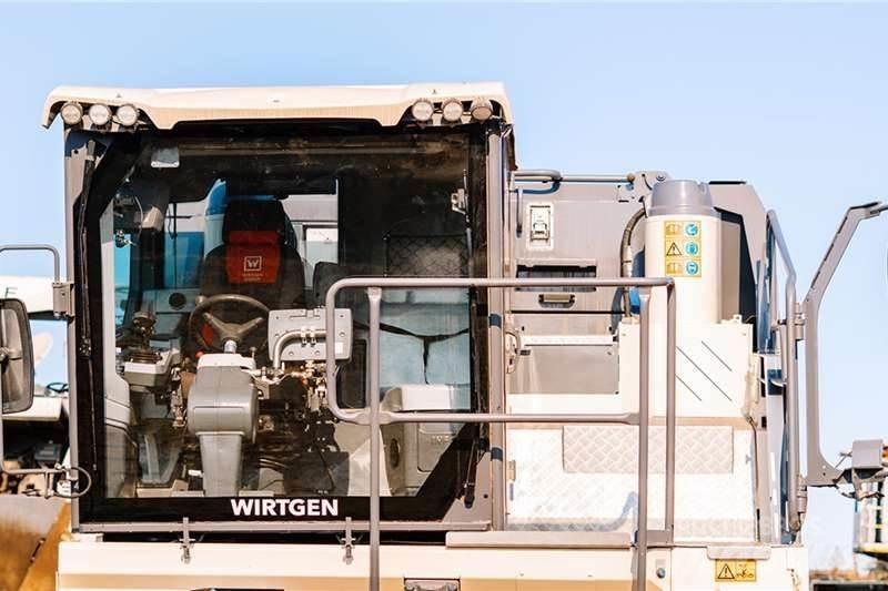 Wirtgen WR240 Altele