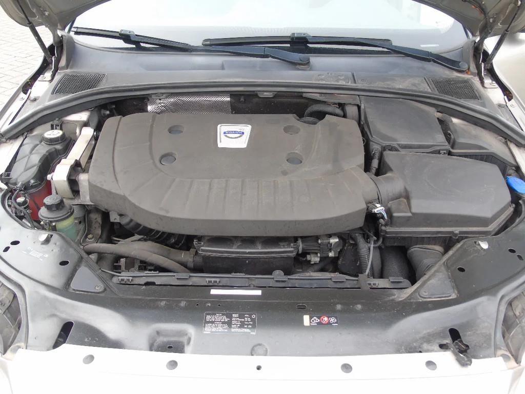 Volvo V70 + manual Masini