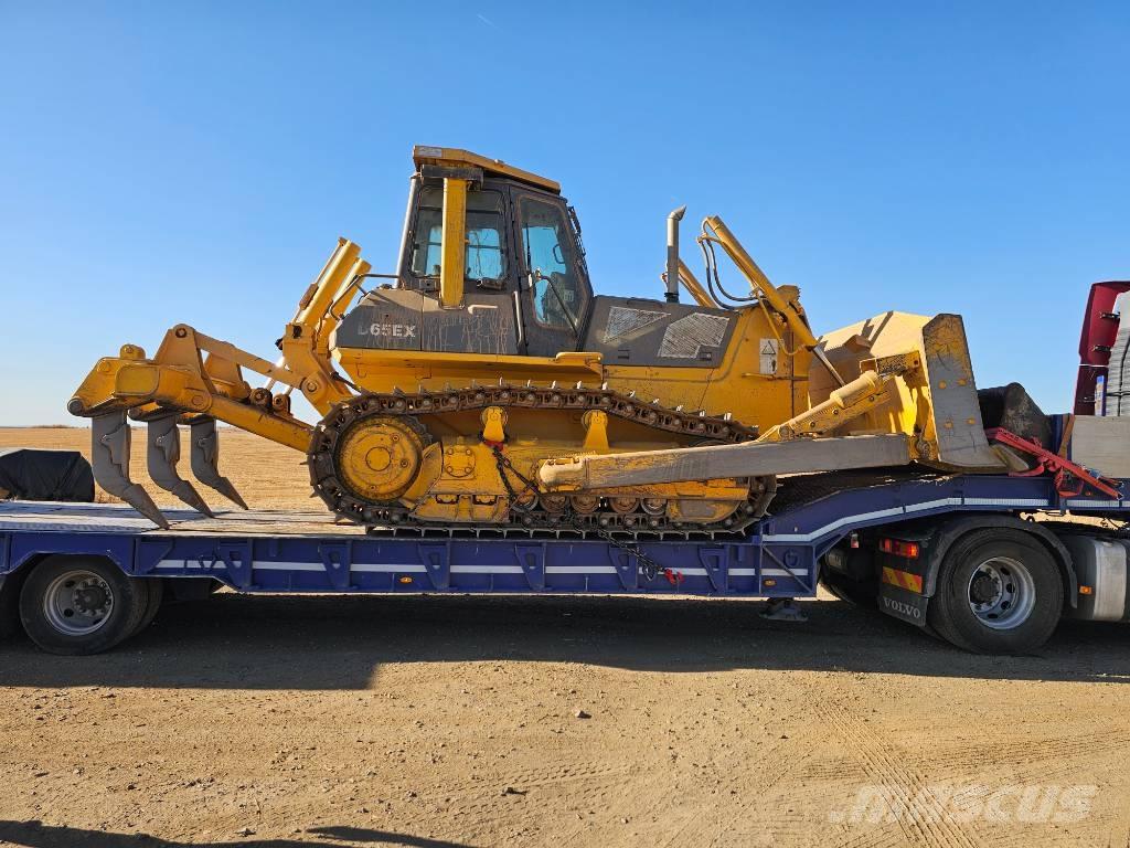 Komatsu D 65 EX 12 Buldozere pe senile