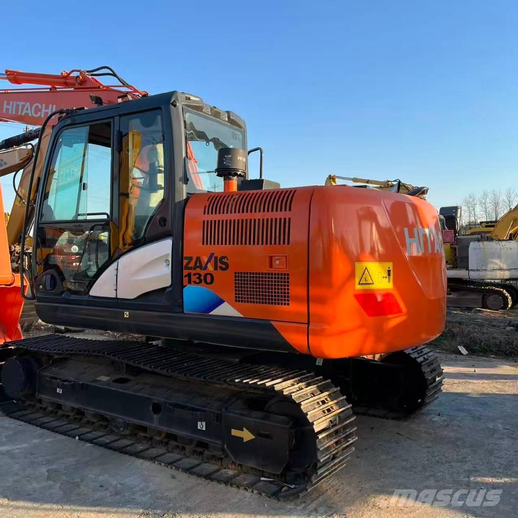 Hitachi ZX 130 Excavatoare 7t - 12t