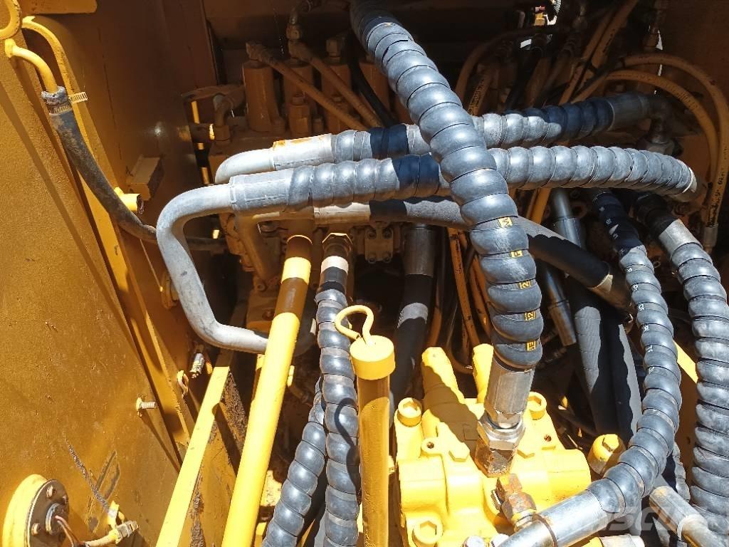 CAT 320 D2 Excavatoare pe șenile
