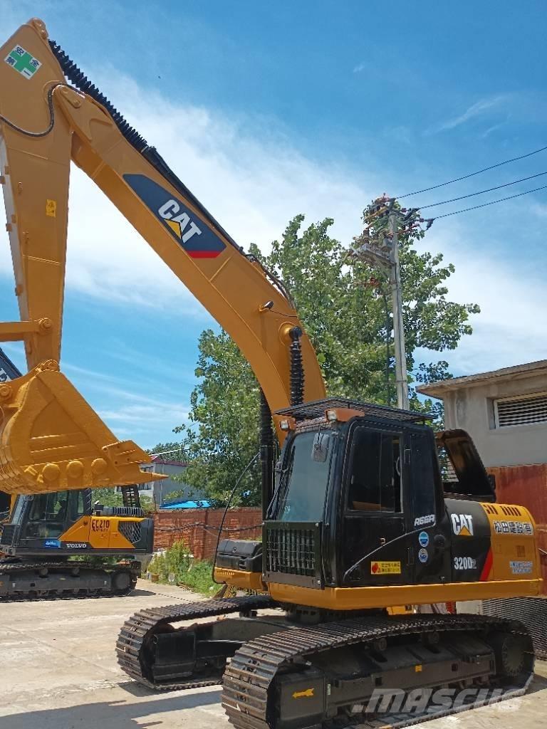 CAT 320 D2 Excavatoare pe șenile
