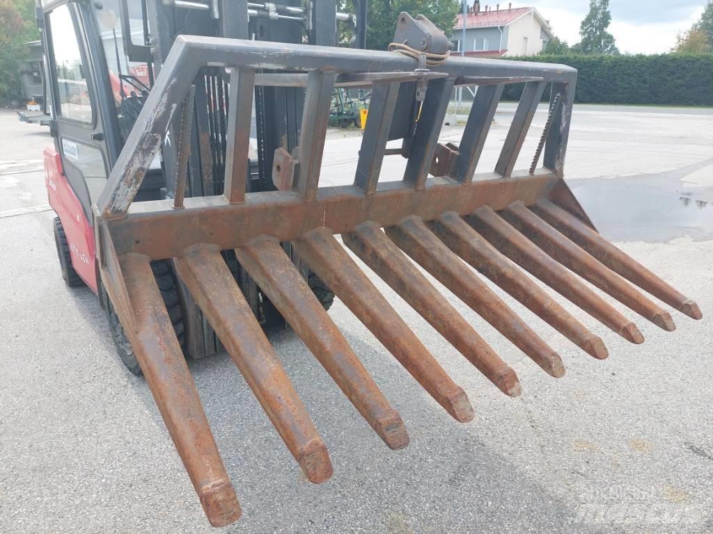  OMT Raivaustalikko Alte masini si accesorii pentru încarcat si sapaturi