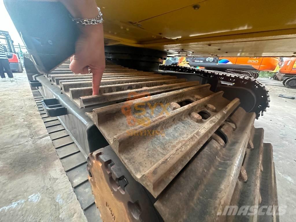 Komatsu PC 220-8 Excavatoare pe șenile
