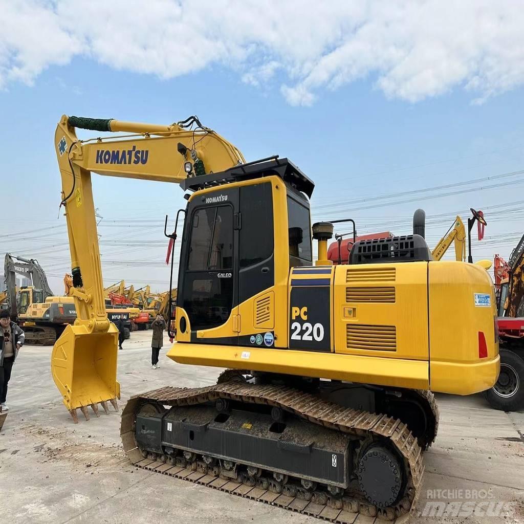 Komatsu PC 220-8 Excavatoare pe șenile
