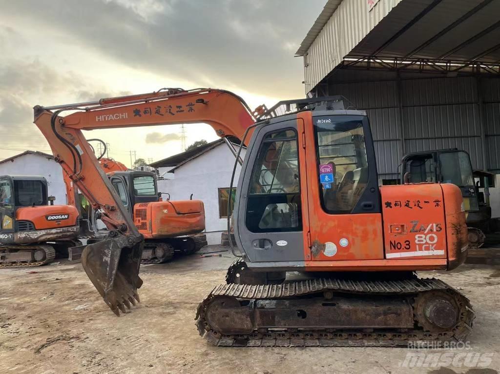 Hitachi ZX 80 Excavatoare pe șenile
